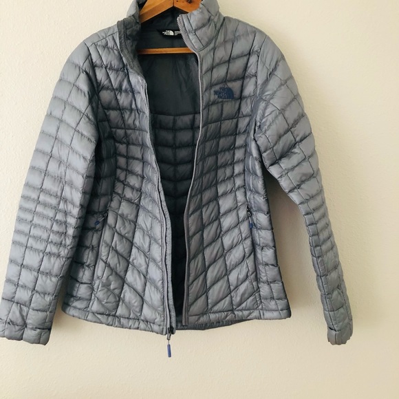 {The North Face} Thermoball Lightweight Jacket - Picture 6 of 14